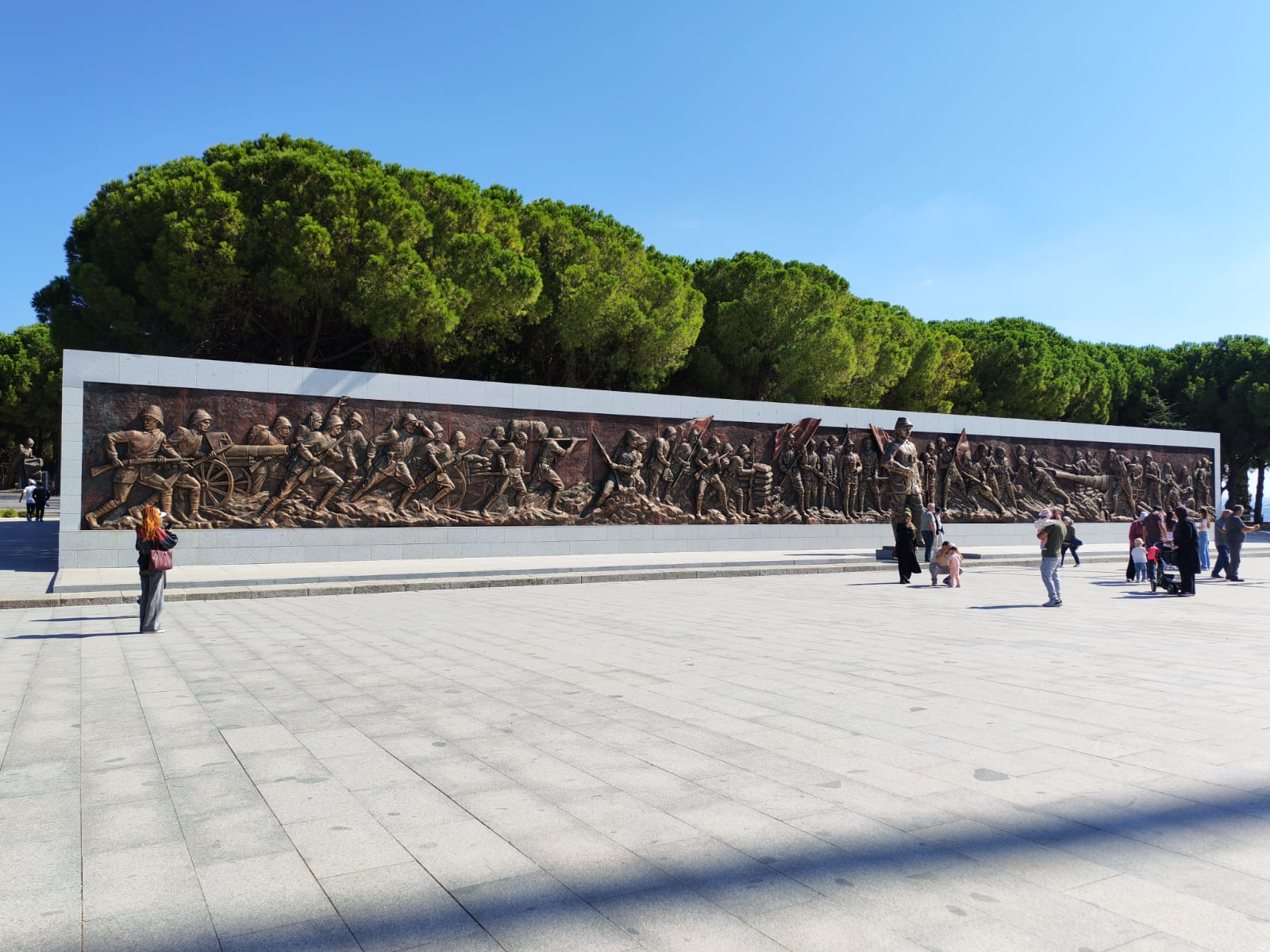 1759348148077.webp