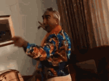 1765035400010.gif