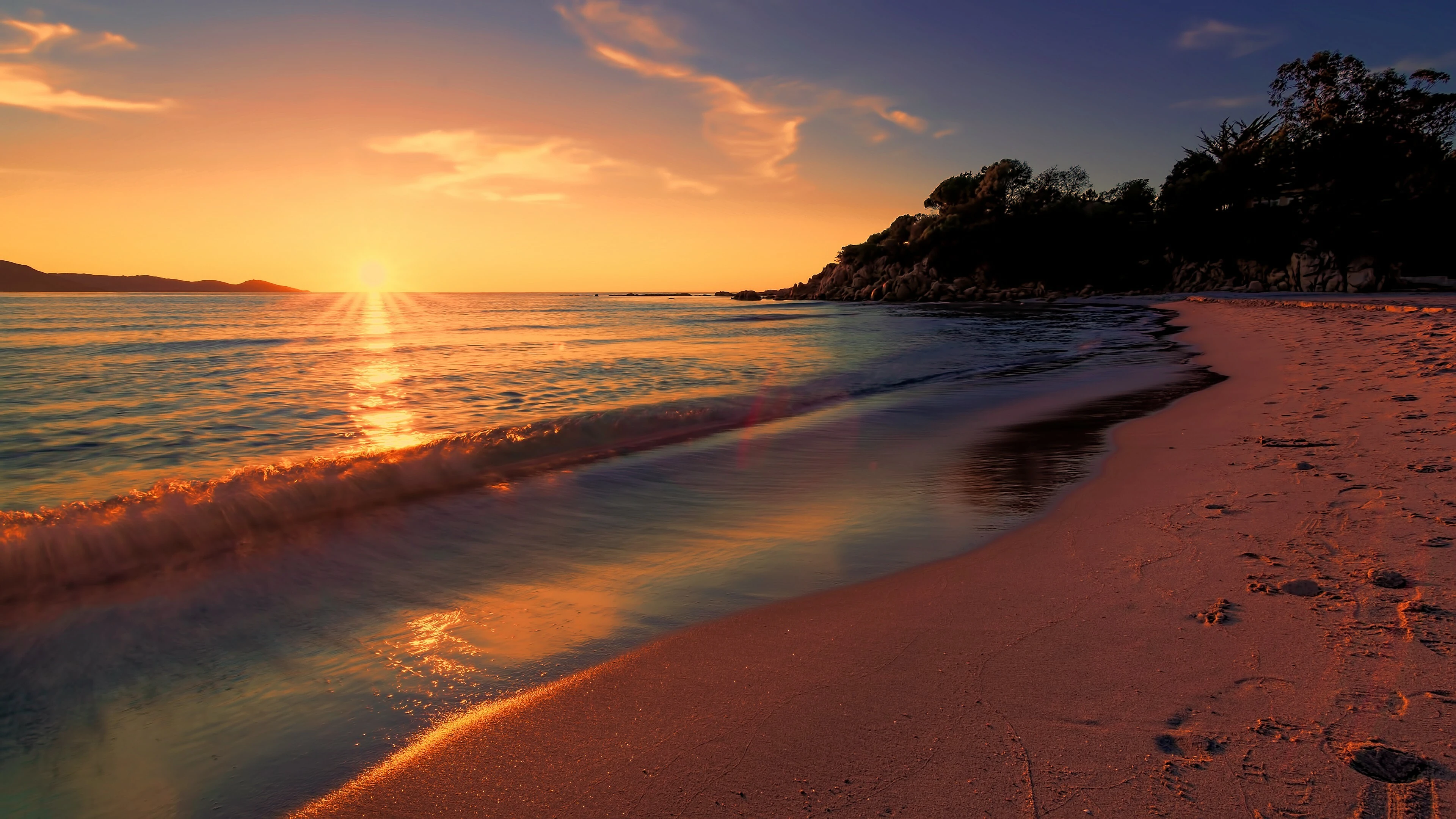 3840x2160-desktop-4k-beach-background-image.webp