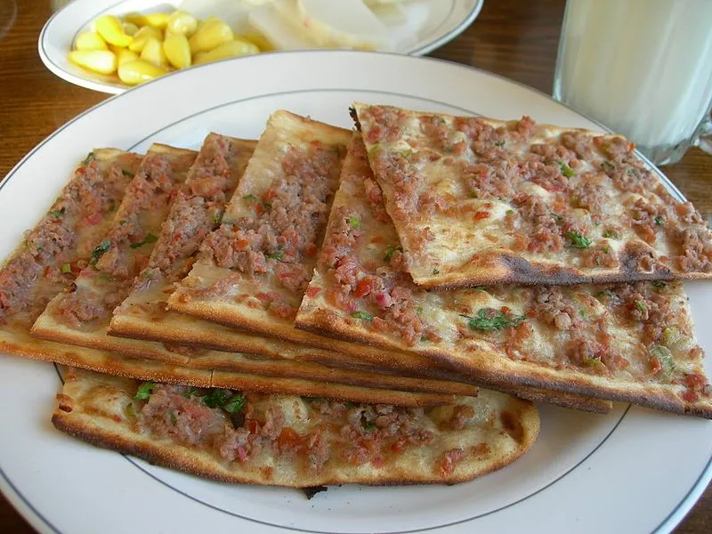 800px-Etliekmek.webp