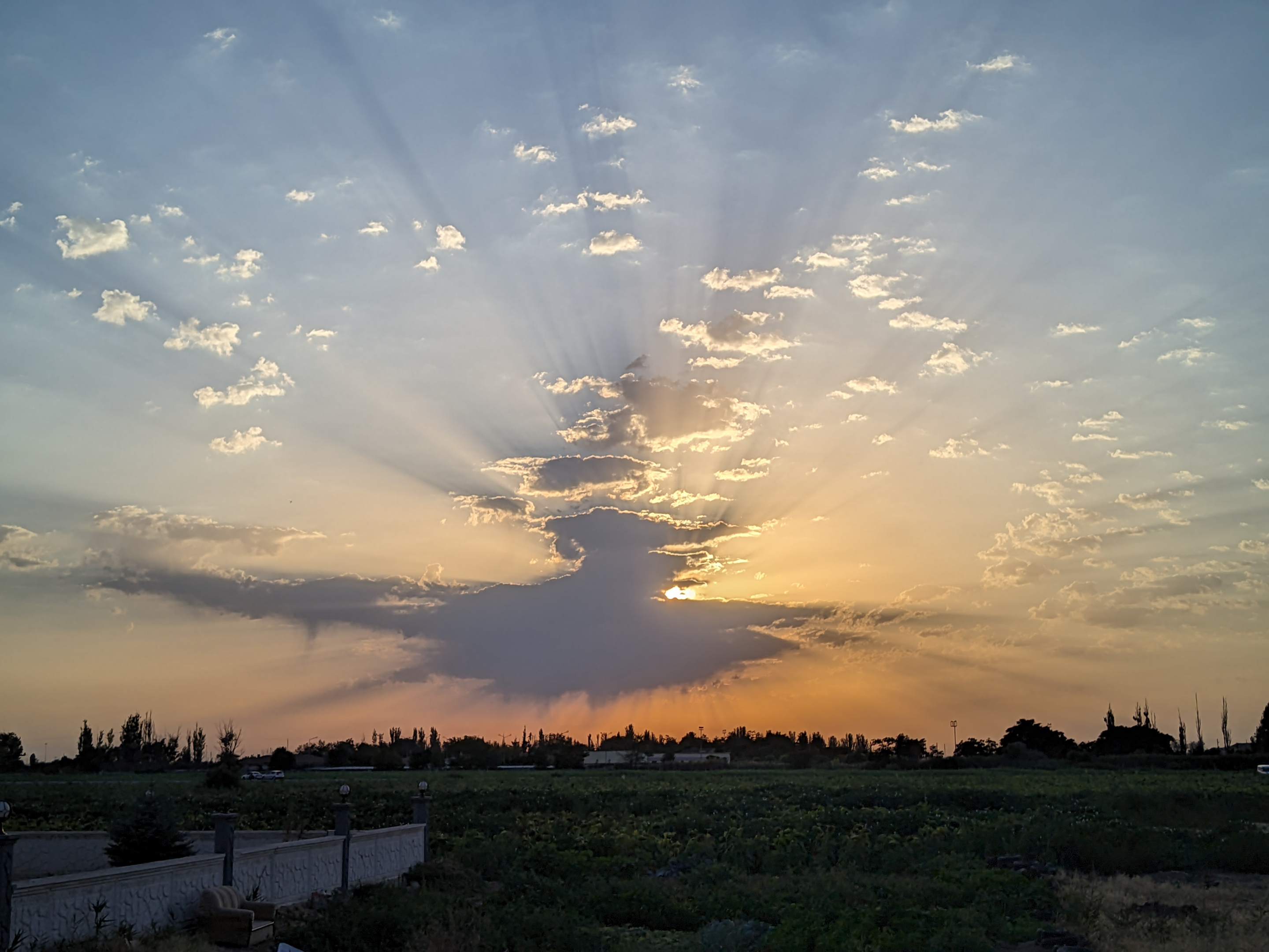 AGC_20250814_190821631.webp