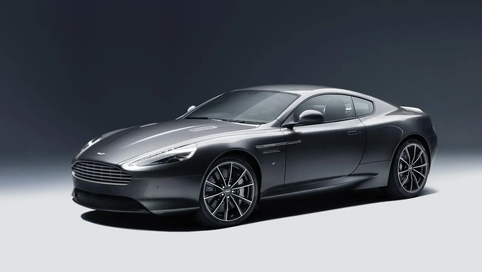 Aston Martin DB9 GT 1.webp