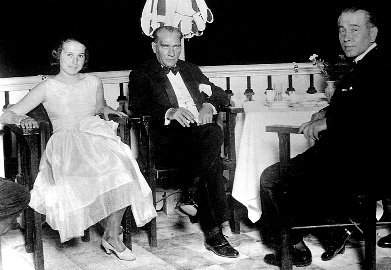 Ataturk_and_Fethi_Okyar.webp