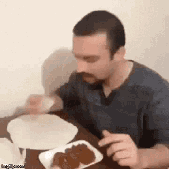 aykut-elmas.gif