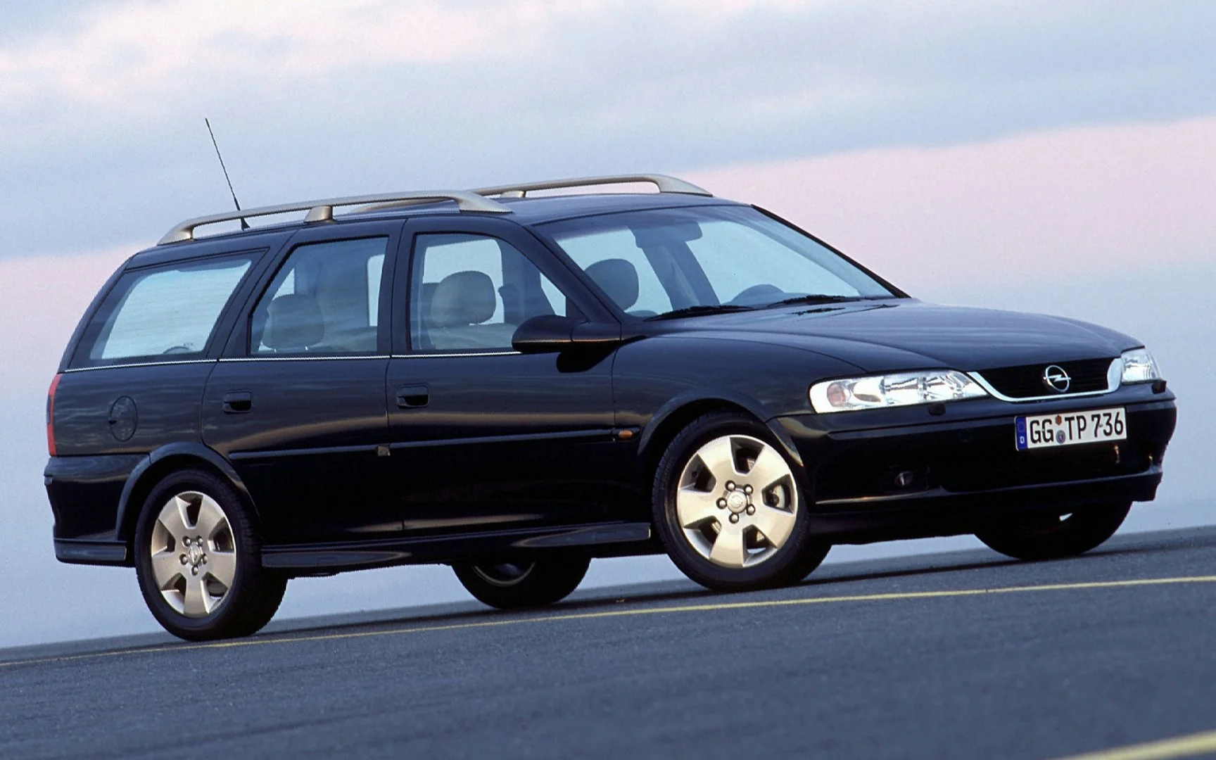 carpixel.net-2000-opel-vectra-caravan-design-edition-92935-wide.webp