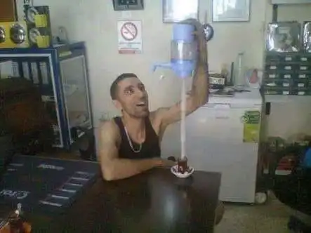 çay adam.webp