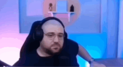 cok-zor-ya-kaleciyi-oynatiyo.gif