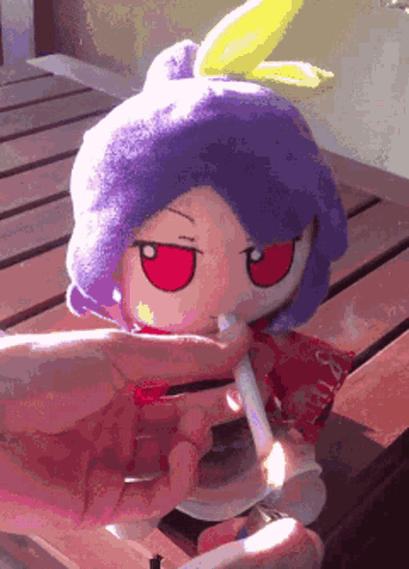 東方抽菸.webp