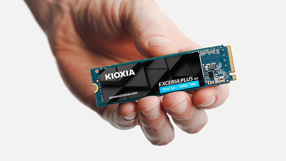 exceria_plus_g4_ssd_gallery_02.webp