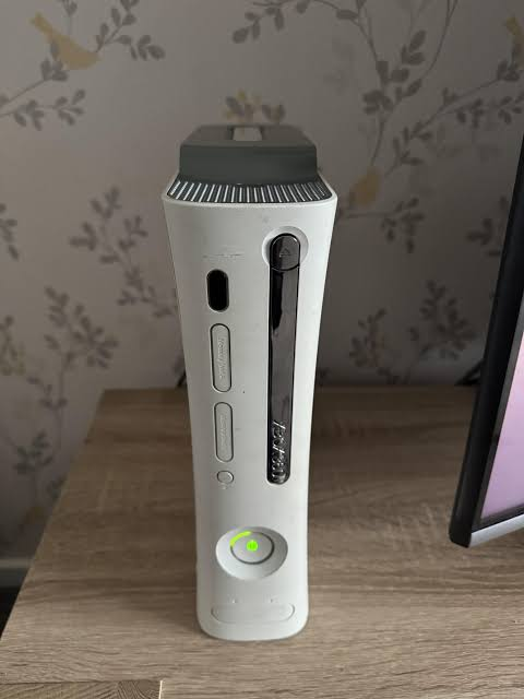 images - 2025-11-22T162136.133.webp
