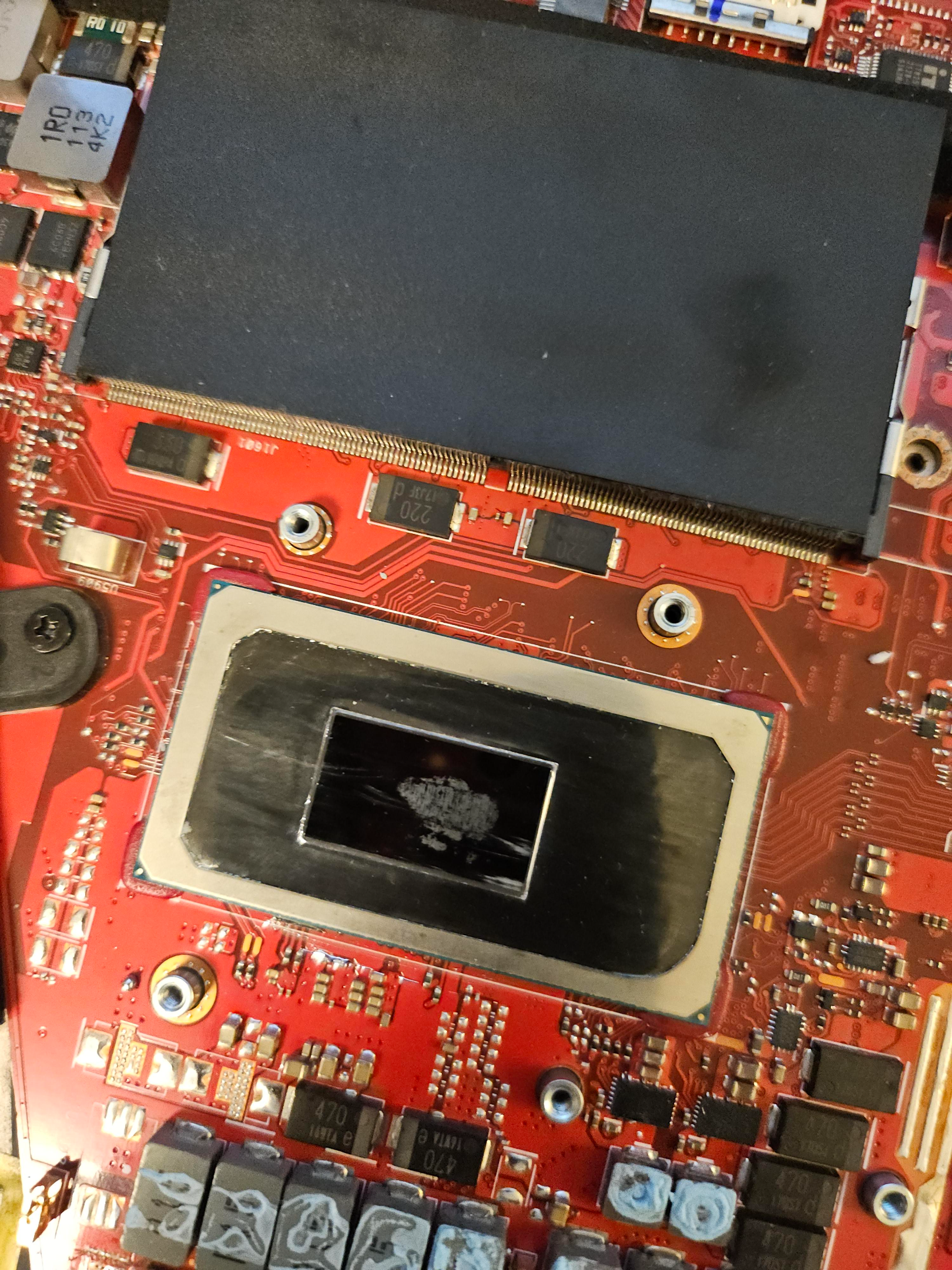 is-this-a-burnt-laptop-cpu-v0-xni23u70vx0e1.webp