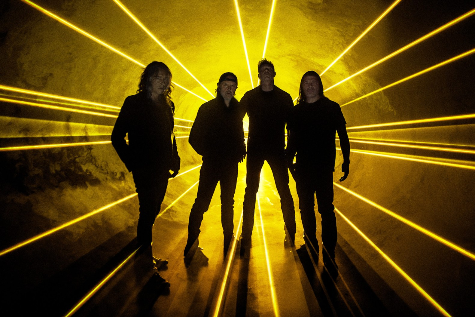 Metallica_Group_72Seasons_Lasers-scaled-1.webp