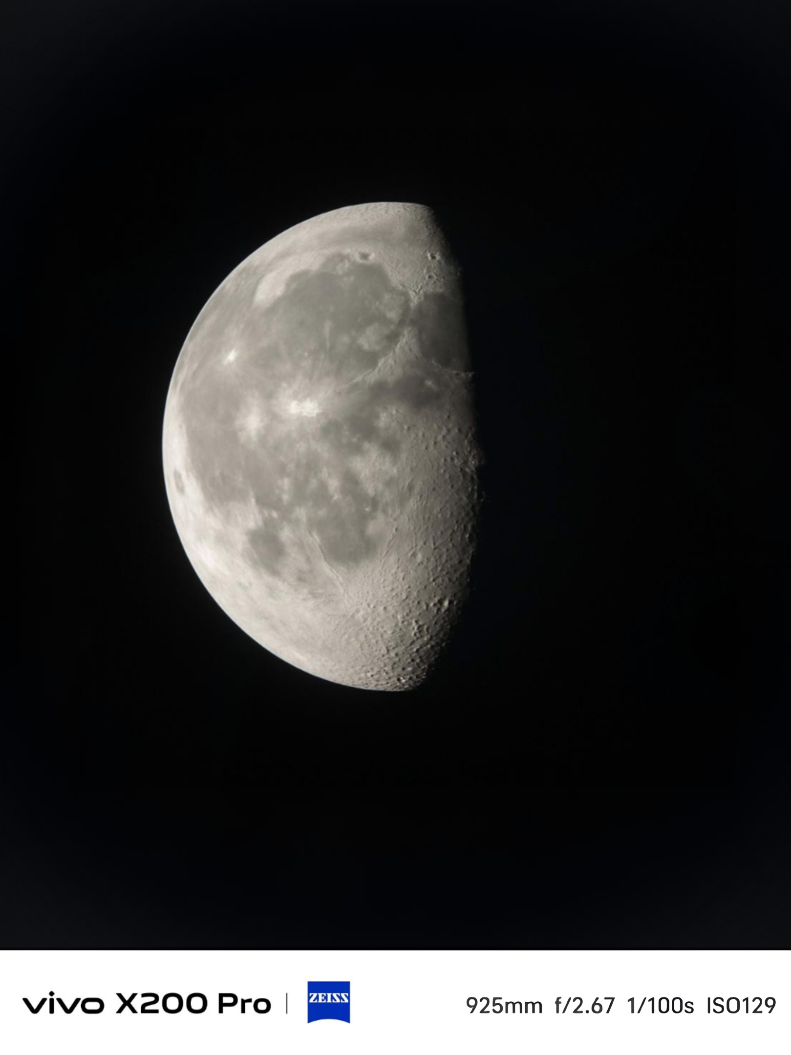 Moon photo by KEROXEA.webp