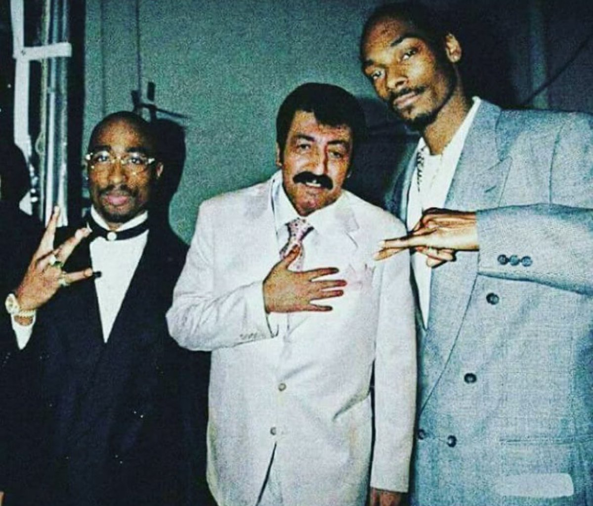 muslum-gursesin-tupac-ve-snoop-dogg-ile-fotografi-oldugu-iddiasi.webp