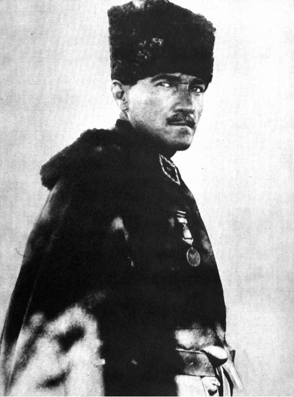 Mustafa_Kemal_Atatürk_1921.webp