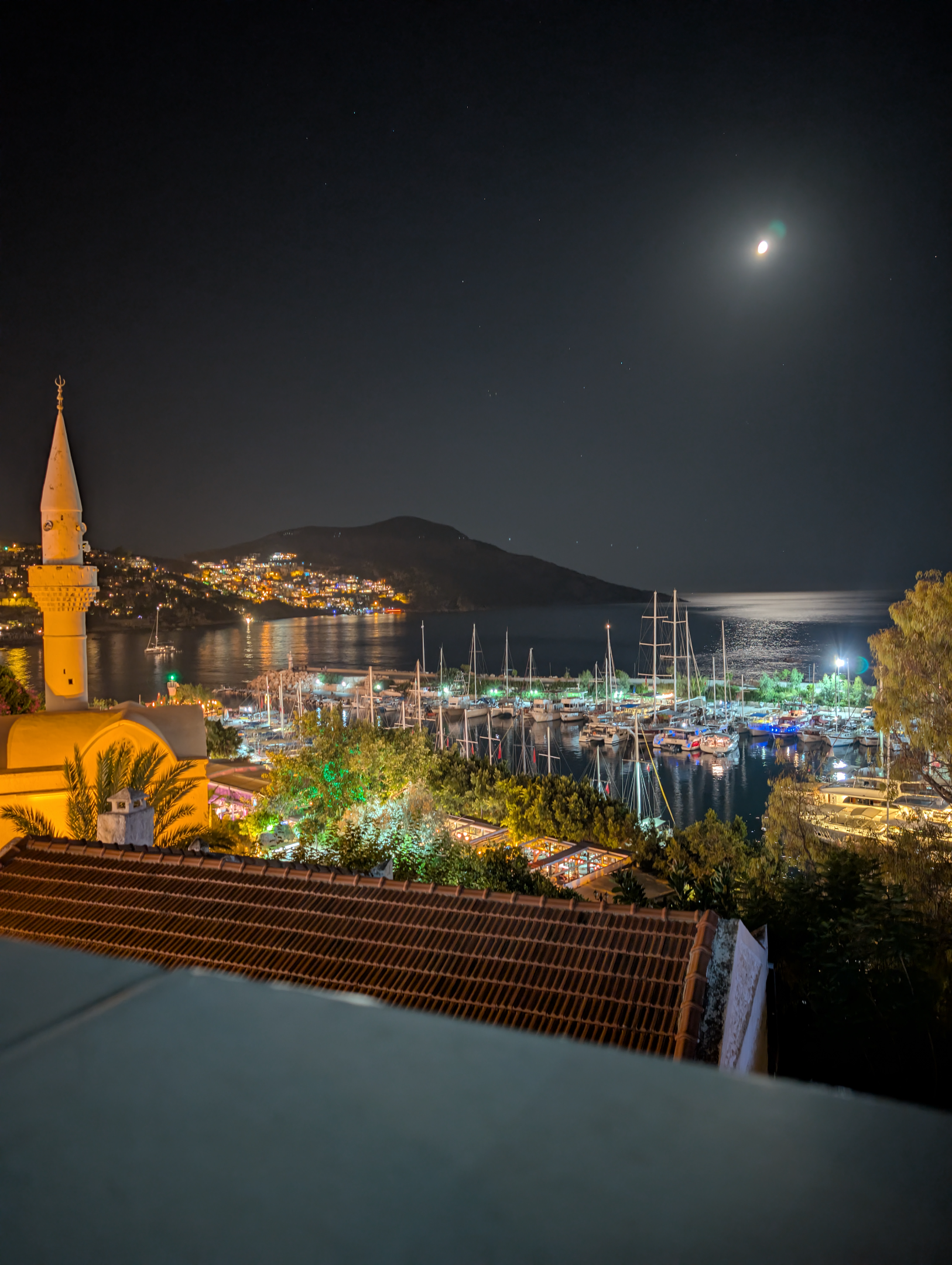 PXL_20250804_201201449.NIGHT.webp