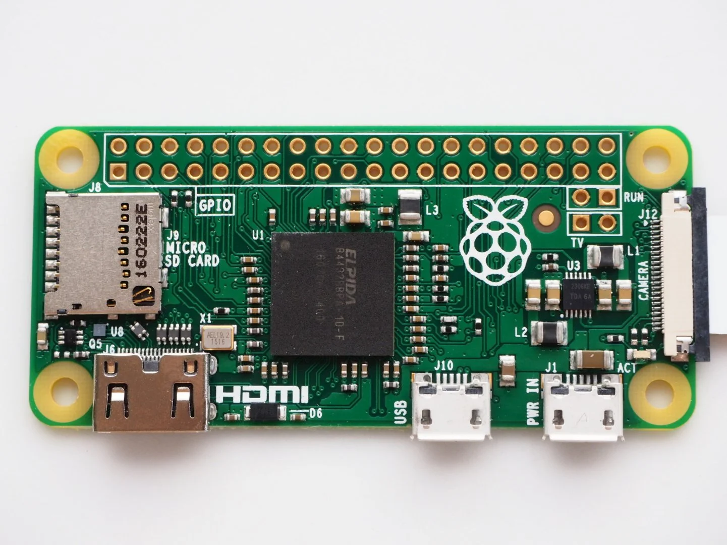 raspberry-pi-zero-the-5-computer-now-ships-with-a-built-in-camera-connector-504102-3-2566114821.webp