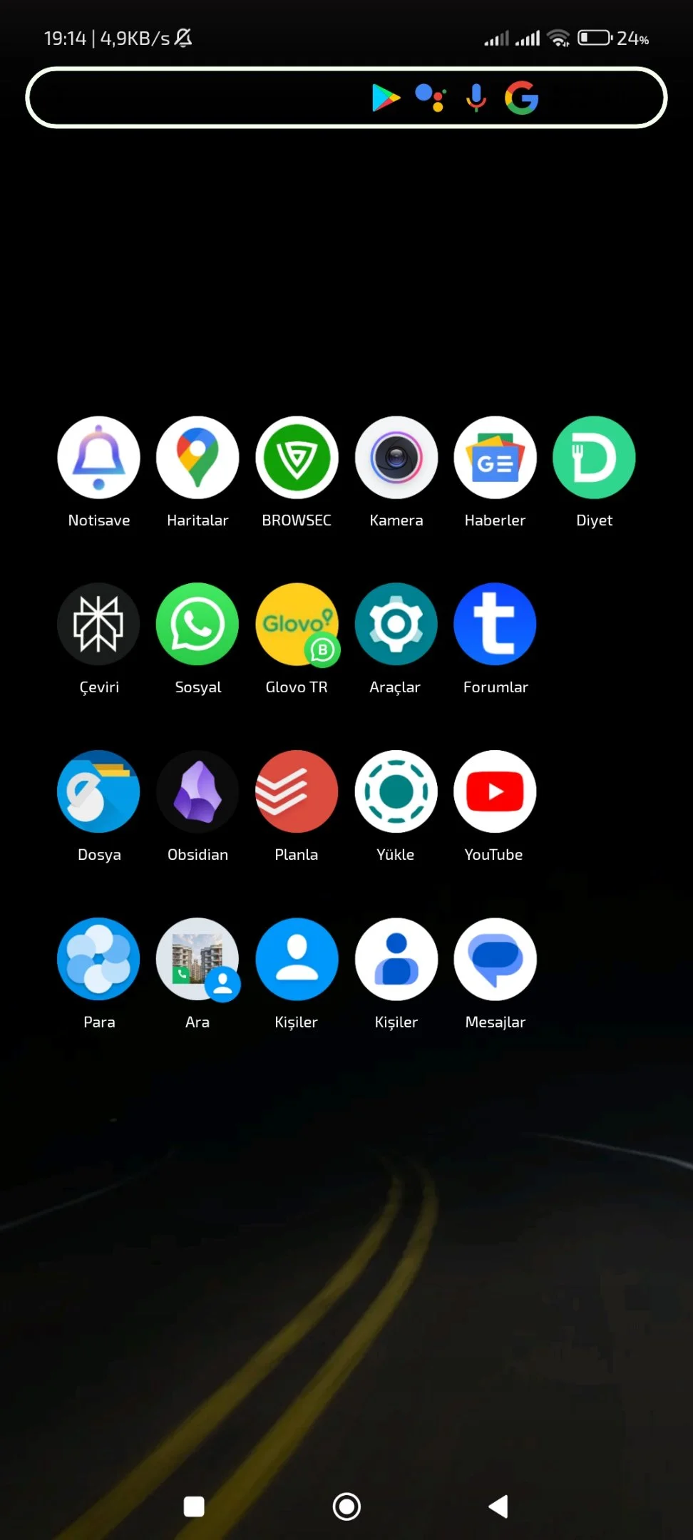 Screenshot_2024-11-07-19-14-20-095_com.teslacoilsw.launcher.webp