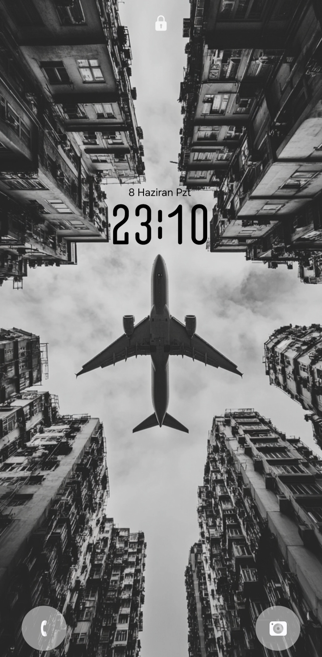 Screenshot_20260608_231000_One UI Home.webp