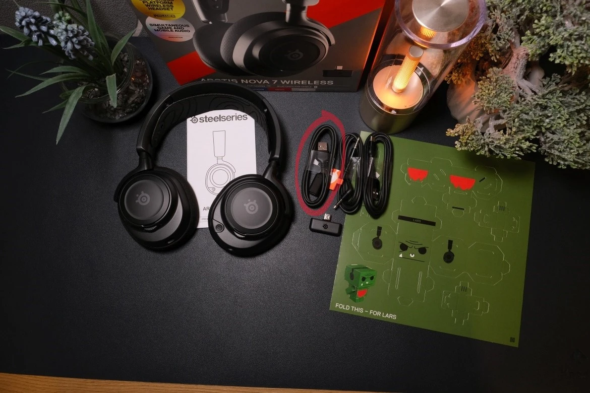 steelseries-arctis-nova-7-wireless-lieferumfang.webp