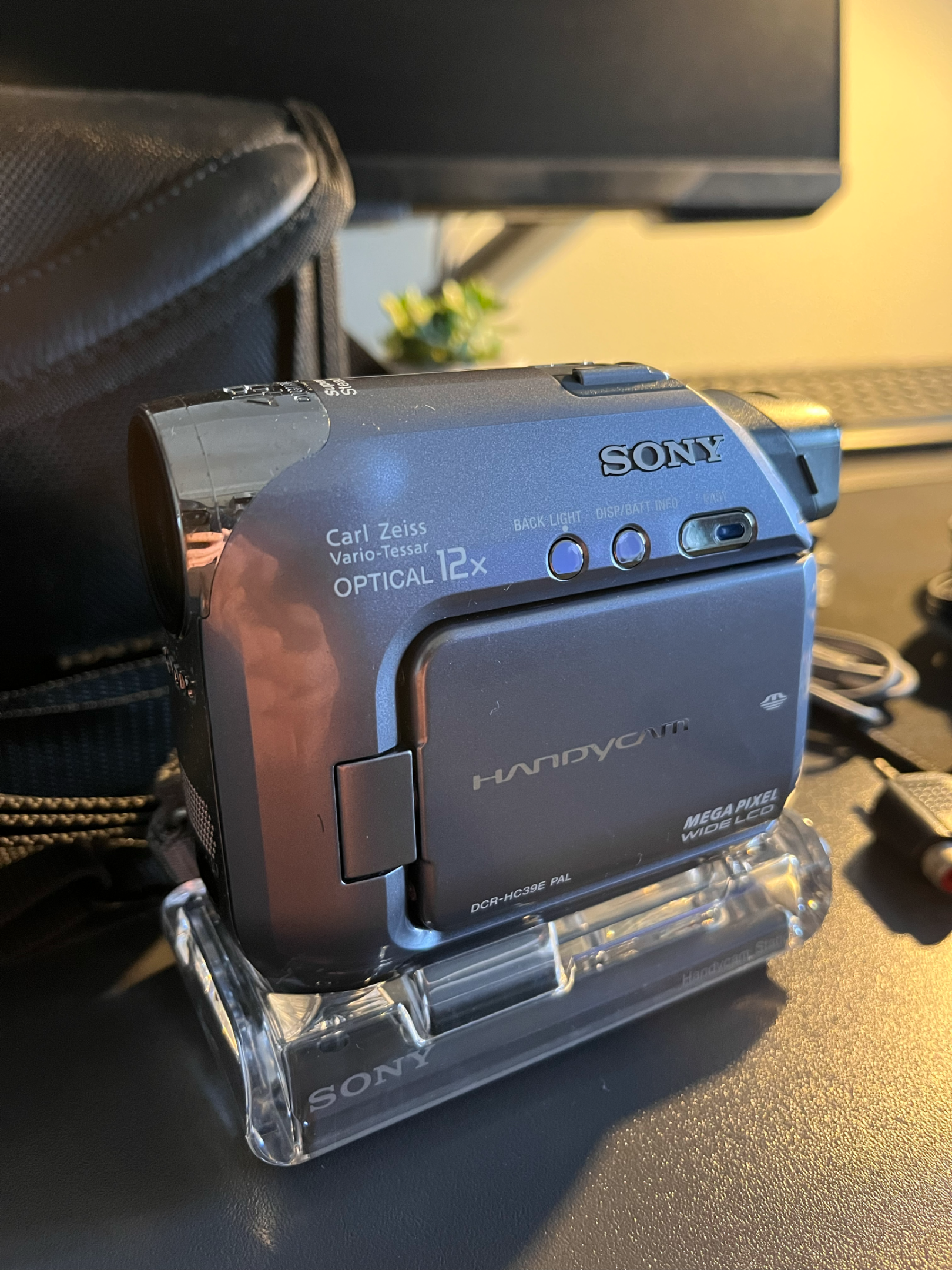 tempImageSr2W2M.webp