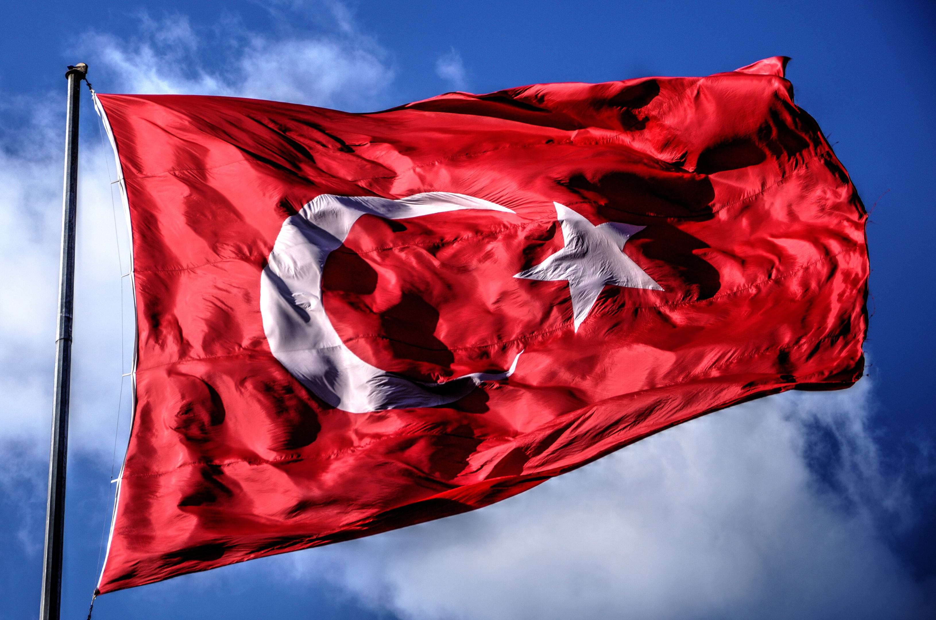 Türk_bayrağı_HDR.webp