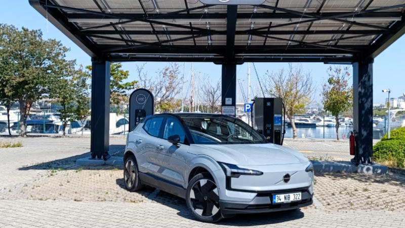 volvo-ex30-inceleme-kucuk-volvo-buyuk-etki3326.webp