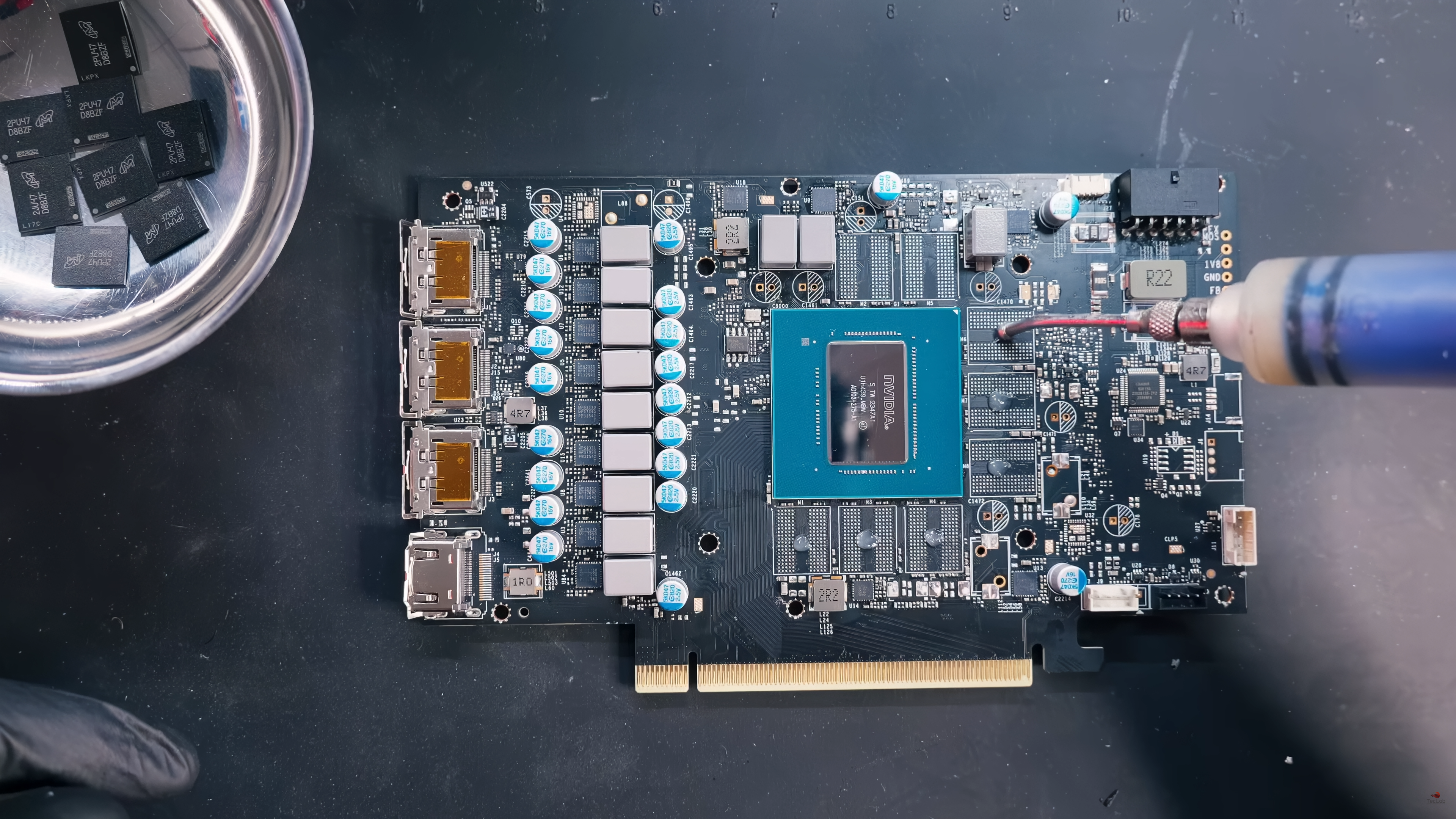 NVIDIA GeForce RTX 4070 Ti SUPER'ın Belleği 26 Gbps Hıza Ayarlandı ve 4080 SUPER GPU 2'den Daha Hızlı Oldu