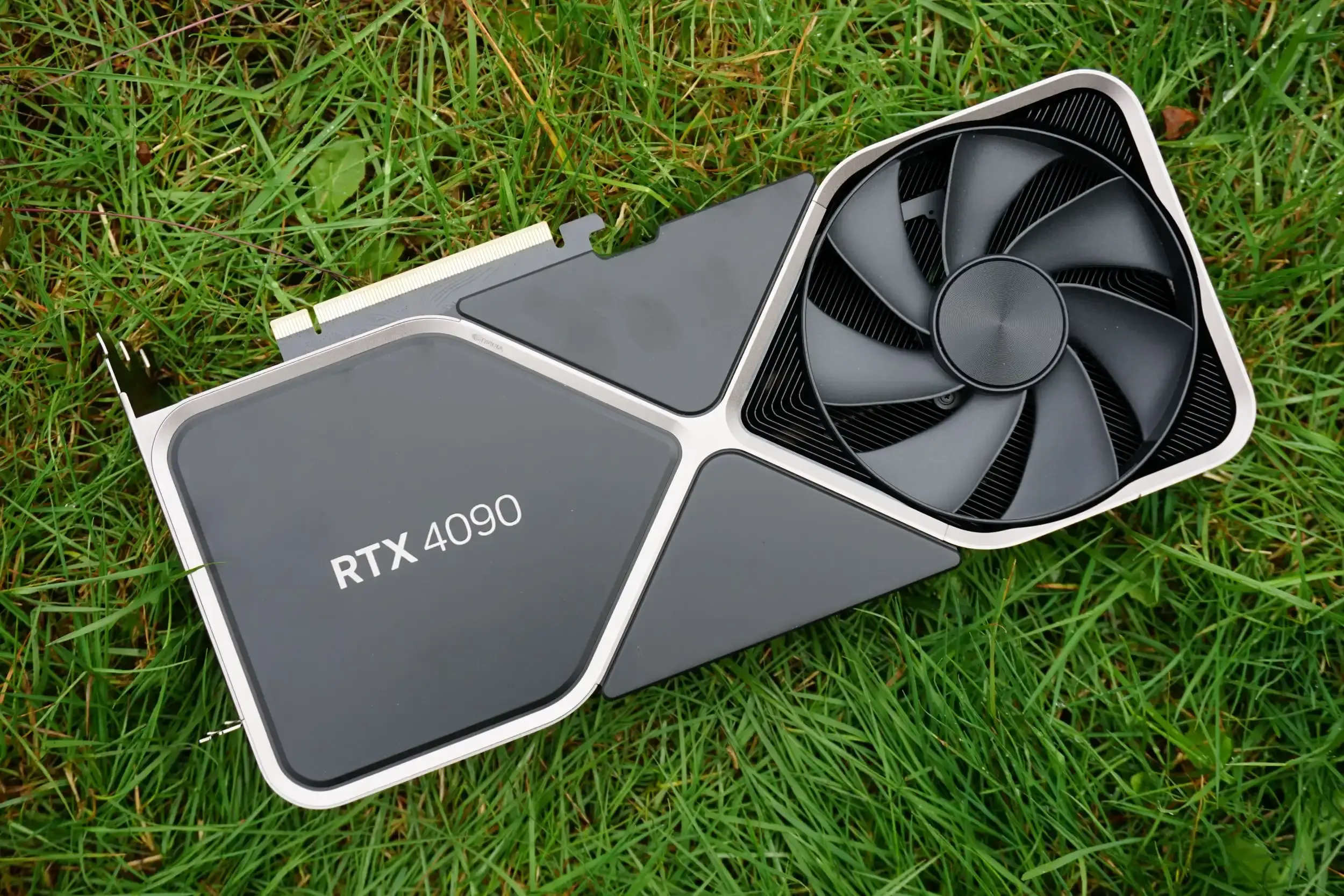 Nvidia-GeForce-RTX-4090-1-2.webp