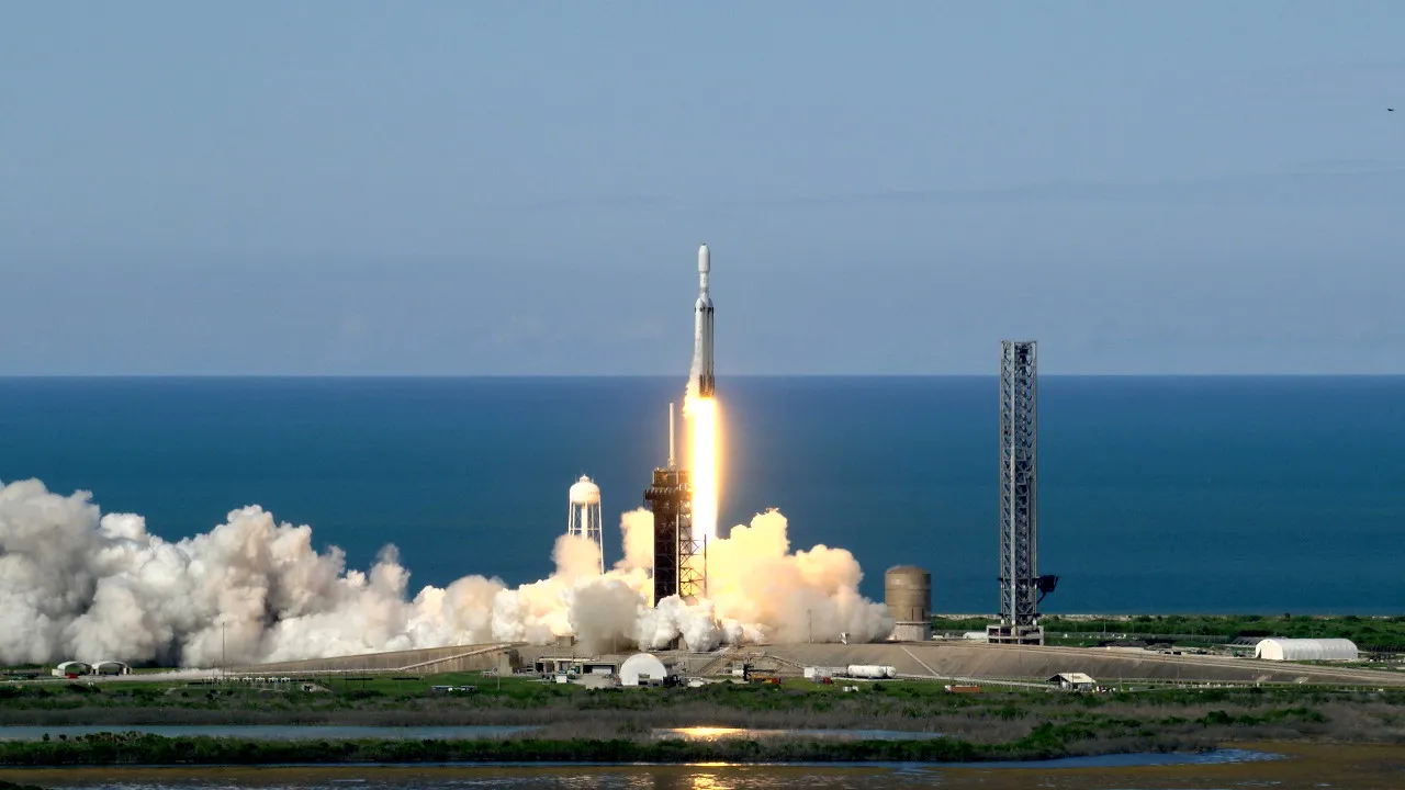 SpaceX-Havayi-Sik-Bir-Sekilde-Yeniyor-ve-2024-Yilinin-En.webp.webp