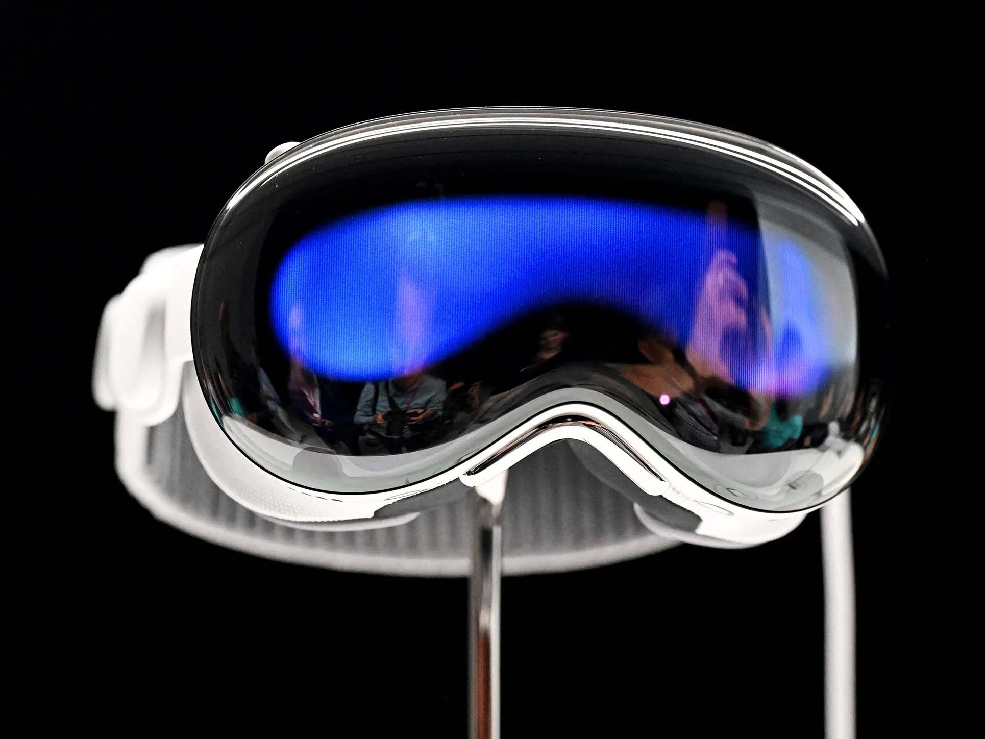 Apple-Vision-Pro-ABDde-Henuz-100000-Adet-Sevk-Edilmedi-Karma.jpg