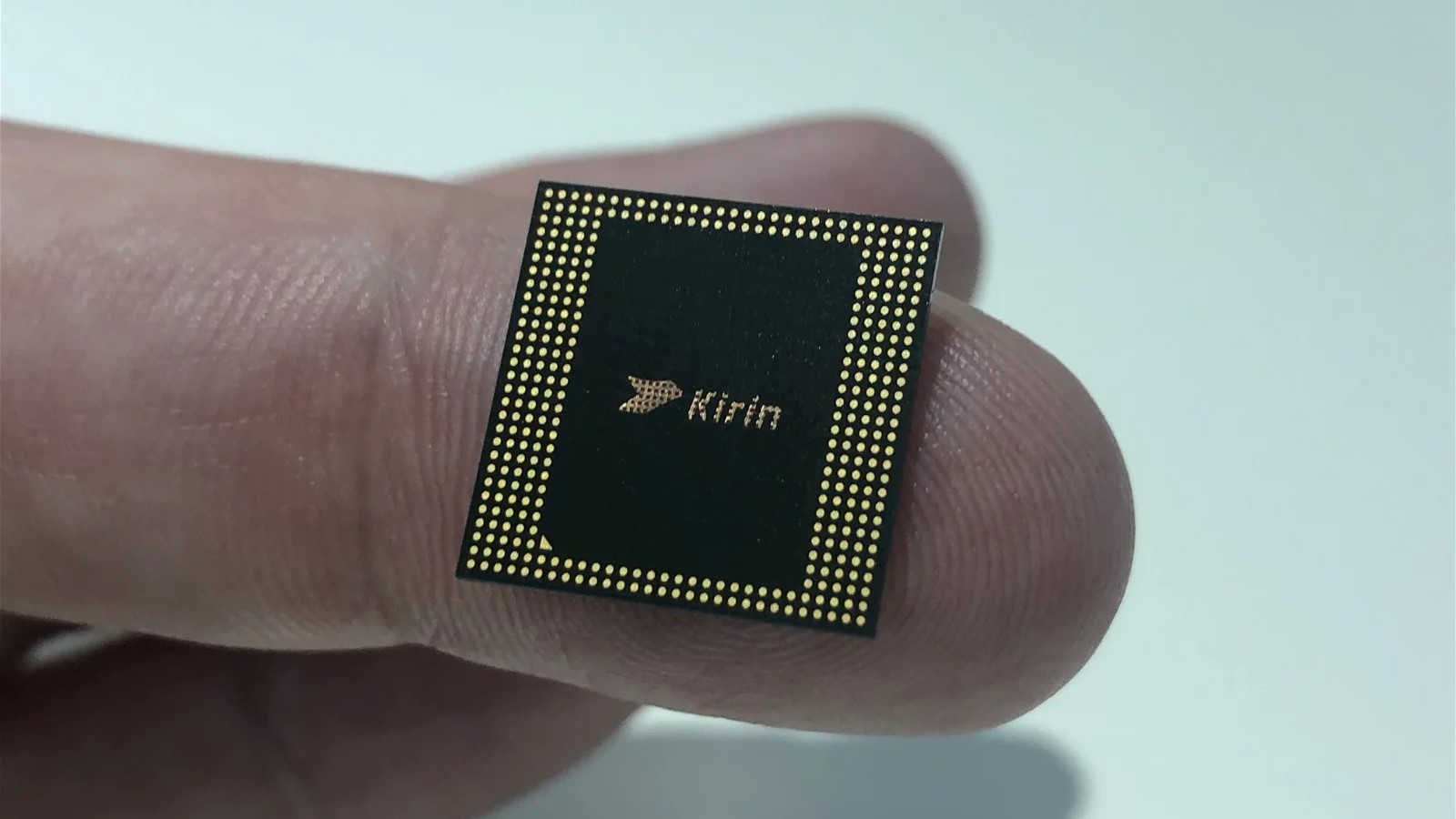 Huaweinin-Bir-Sonraki-Kirin-Amiral-Gemisi-SoCsinin-Snapdragon-8-Gen.jpg