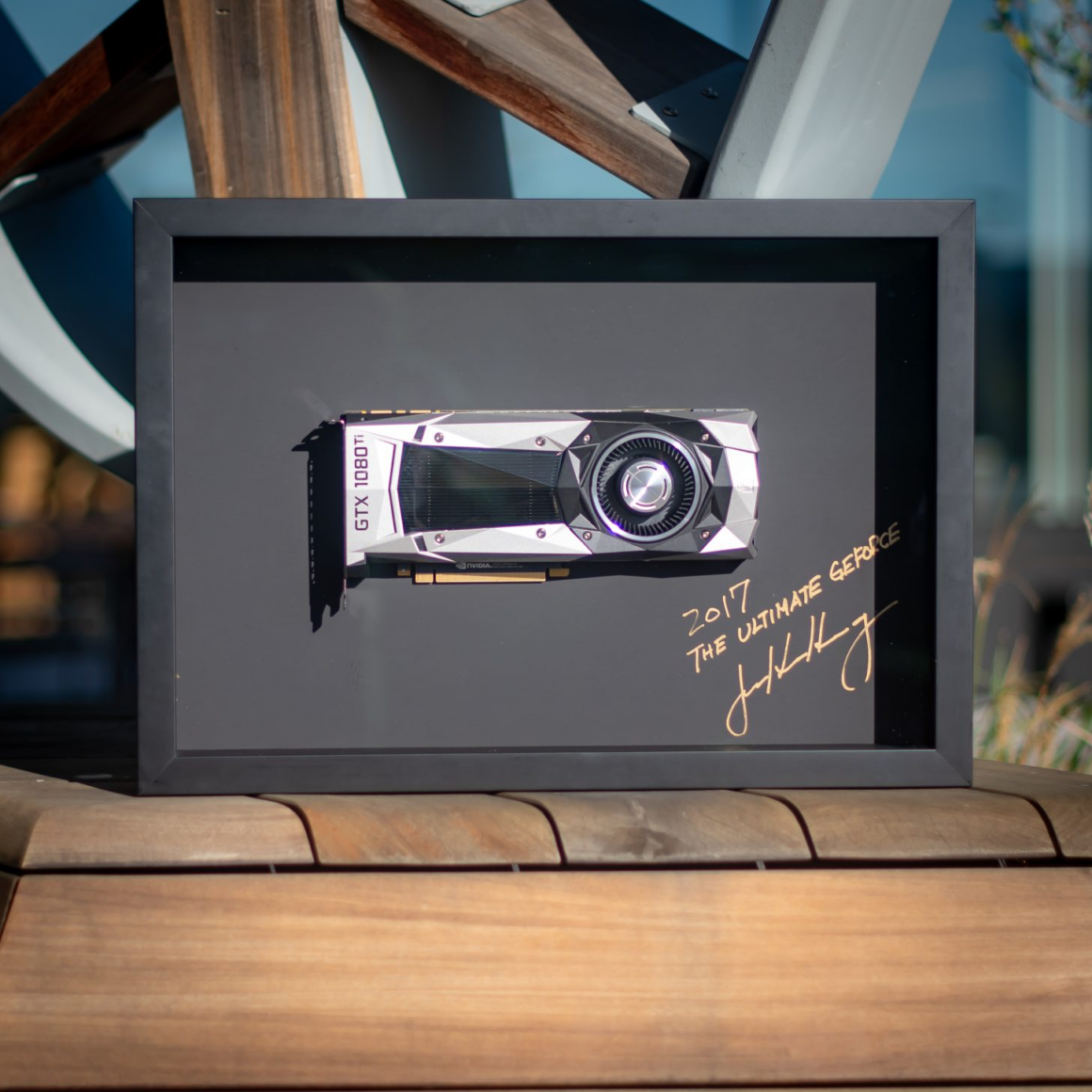 NVIDIA, CEO İmzalı GeForce GTX 1080 Ti GPU'yu Hediye Edecek