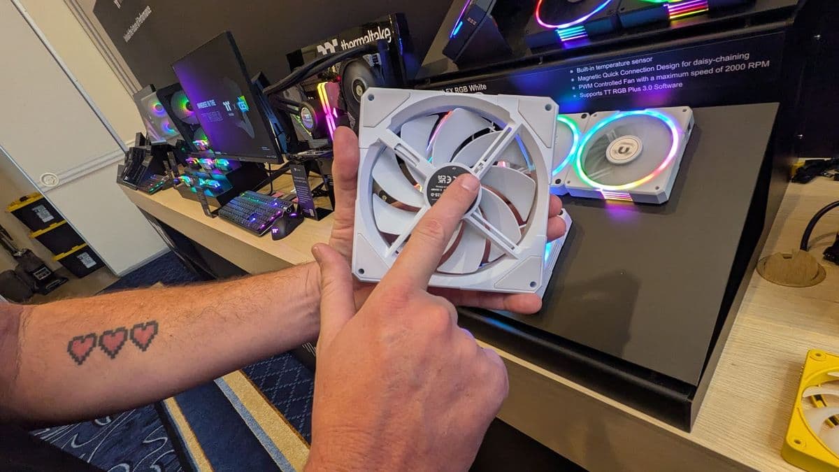 thermaltake-ts120-ts140.jpg