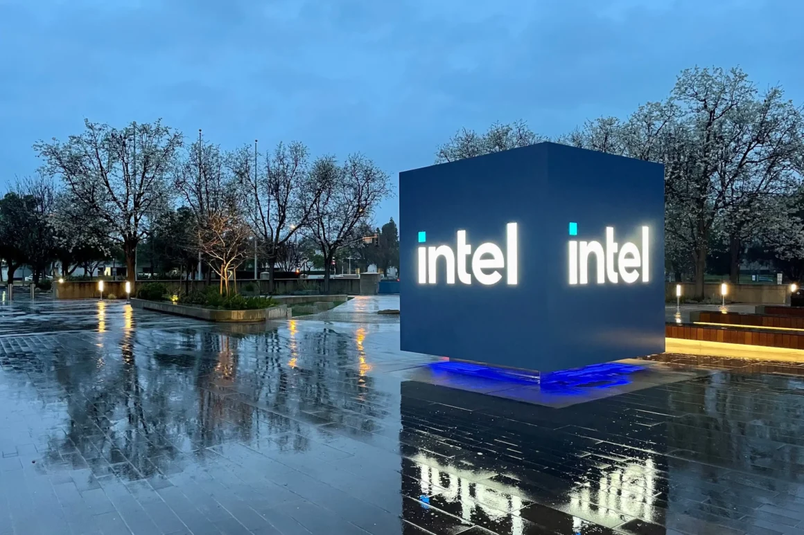 Intel’in 18A ve 14A Üretim Süreçleri Sınırlı İlgi Görüyor