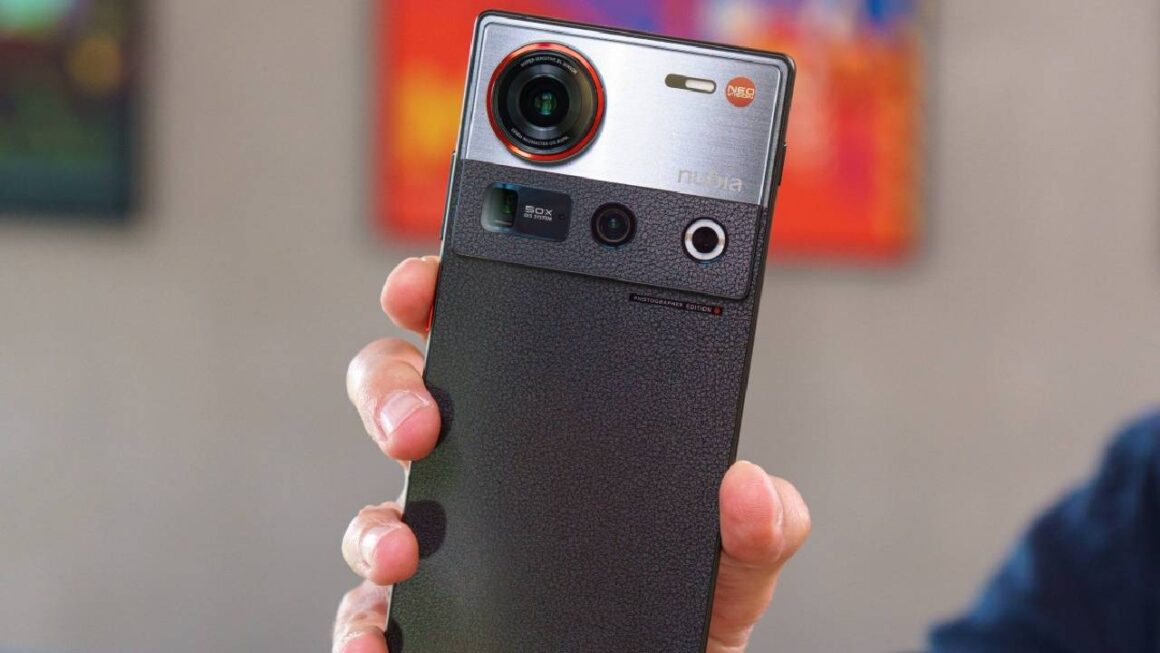Nubia Z70S Ultra 1