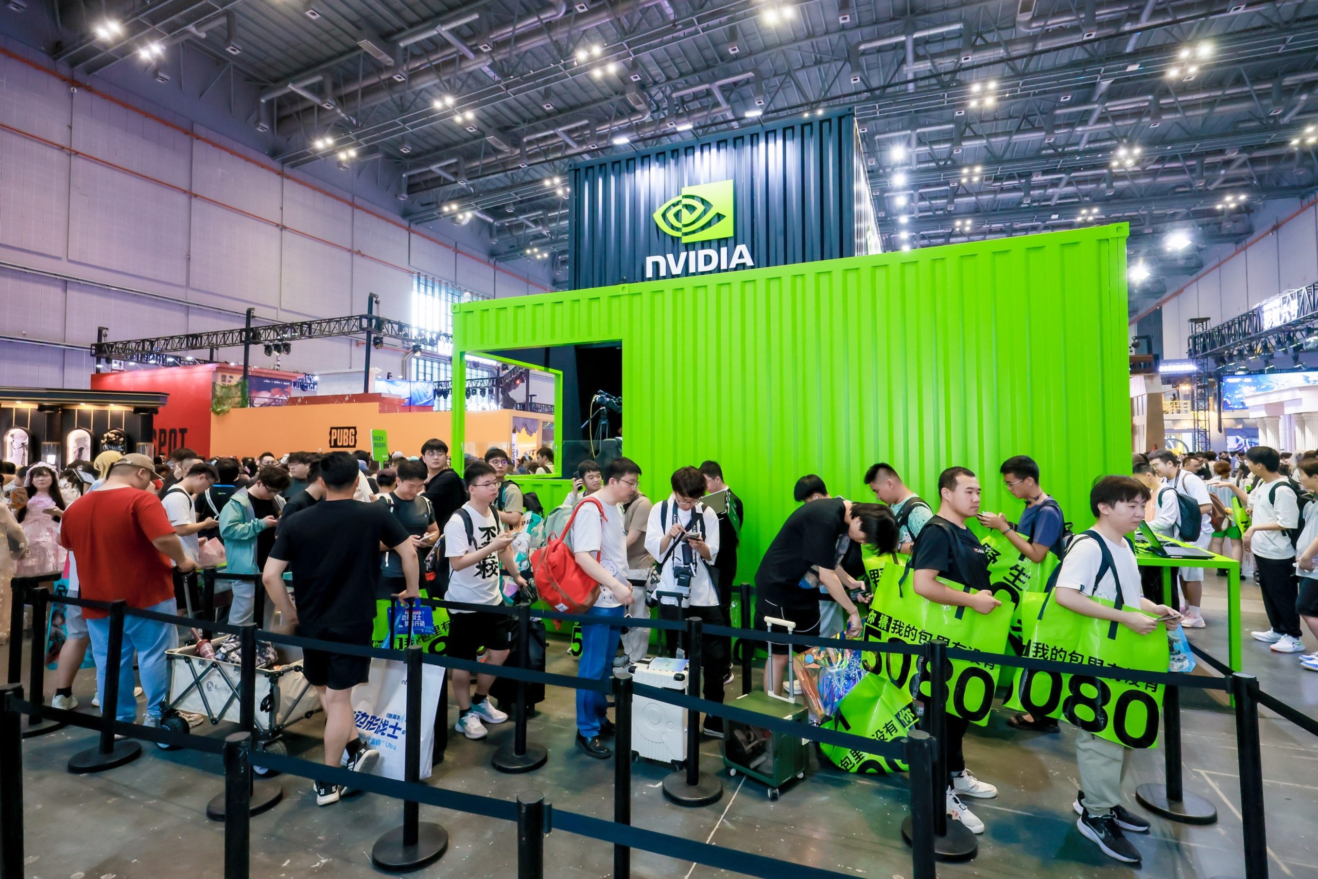 RTX 5080 FE Bilbili World Etkinliği 1