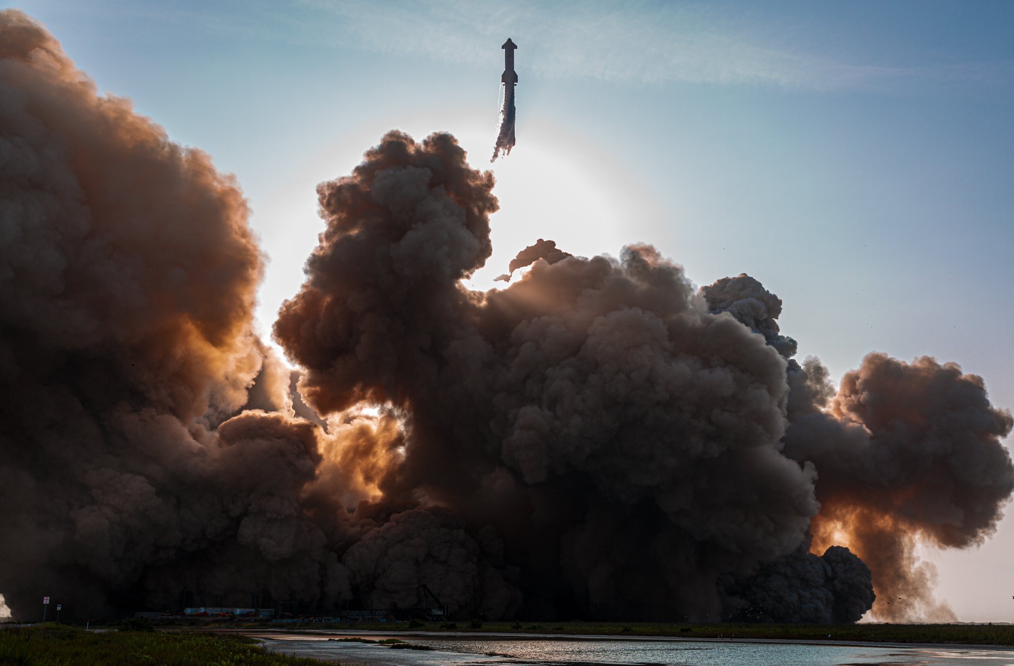 Rocket-Lab-CEOsu-SpaceXin-Starship-Ilk-Ucus-Kriterlerini-Sacma-Buldu.jpeg