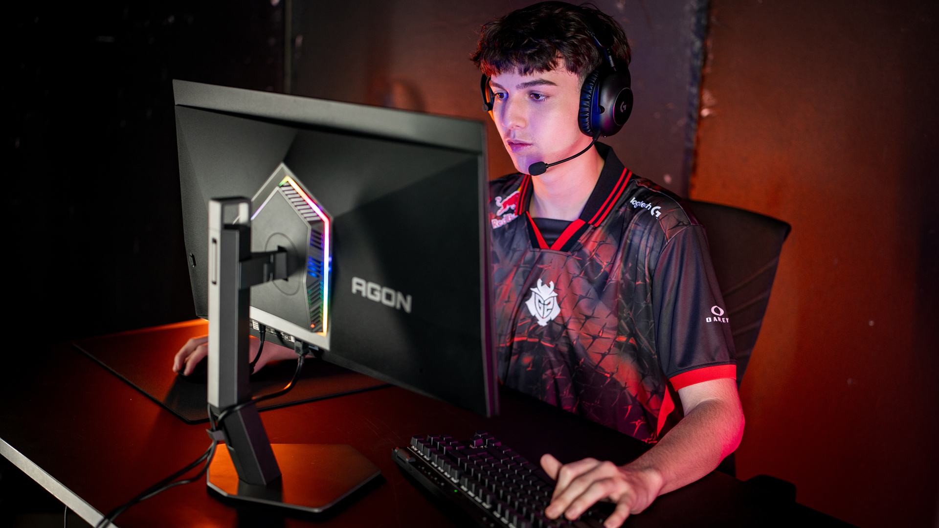 AOC-AGON-PRO-AG276QKD2yi-Tanitti-500Hze-Ulasan-En-Hizli-2K.jpg