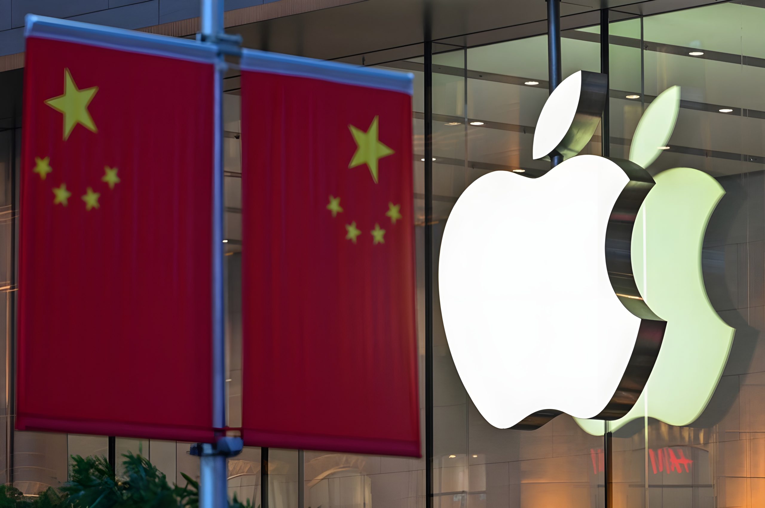 Apple-Cinin-eSIMe-Karsi-Cekingenligini-Kiriyor-Yeni-Bir-Donem.jpg