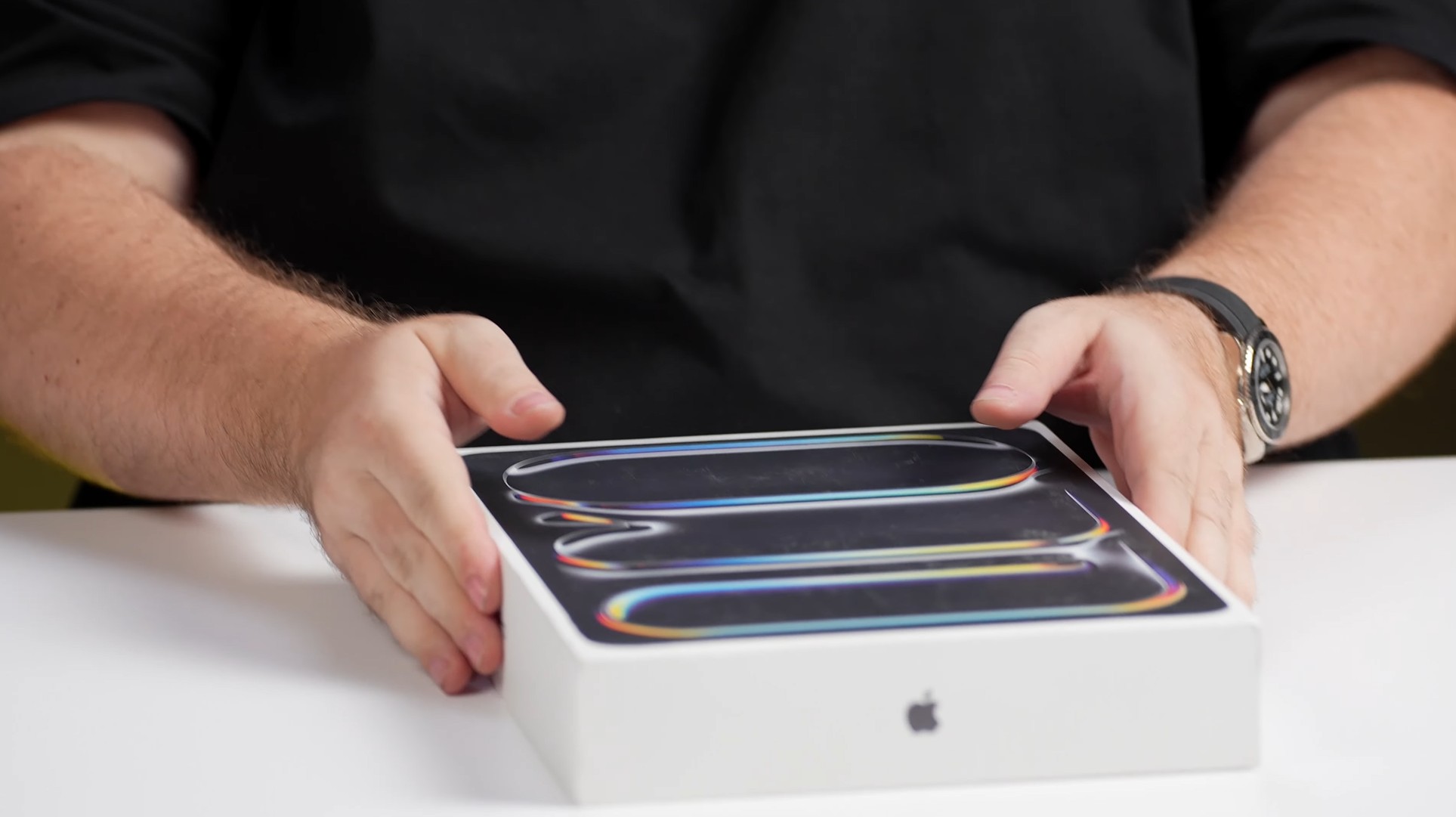 M5-iPad-Pro-Resmi-Cikistan-Once-Kutudan-Cikiyor-Testler-M4e.jpg
