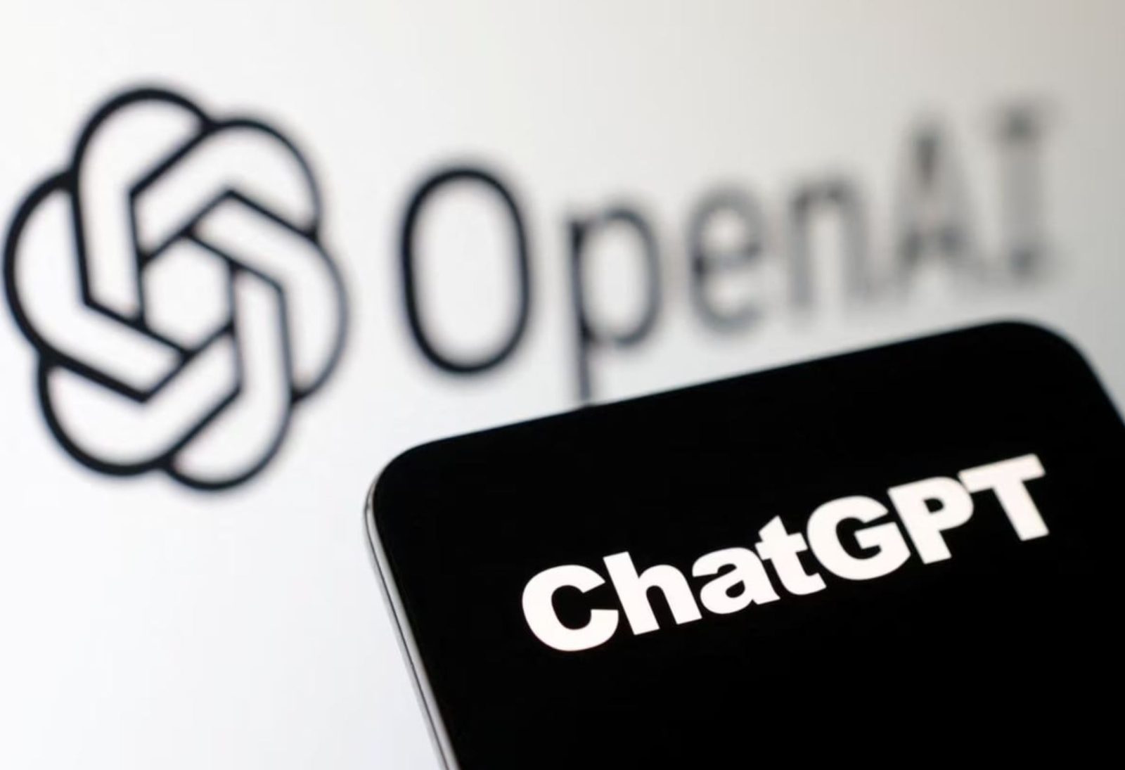 OpenAI-ChatGPT-Kullanimini-Acikladi-Dunya-Capinda-Yazma-Ogrenme-ve-Gunluk.jpg