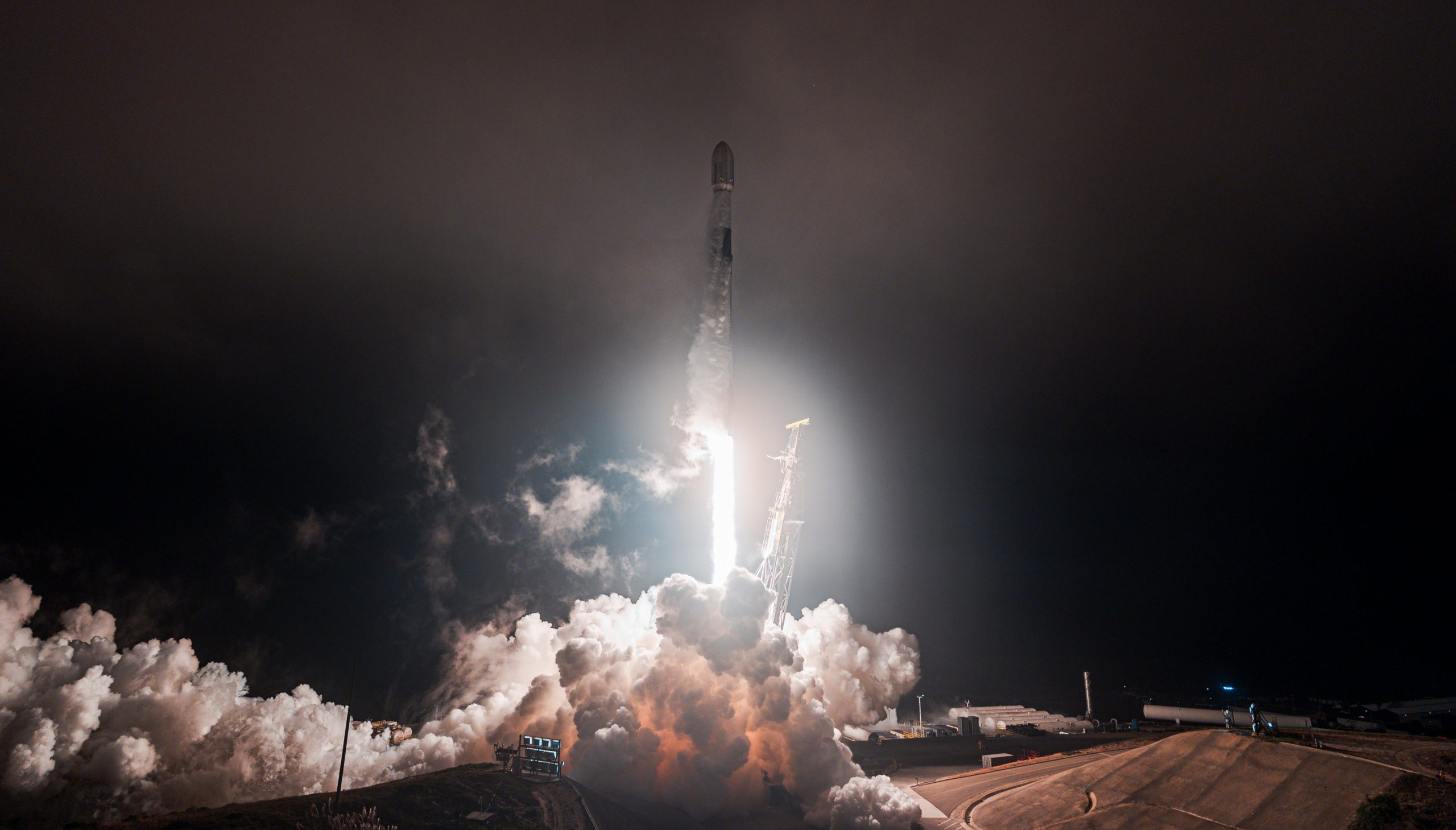 SpaceXin-Durdurulamaz-Falcon-9u-10-Gunde-9-Firlatma-Rekor-30.jpeg