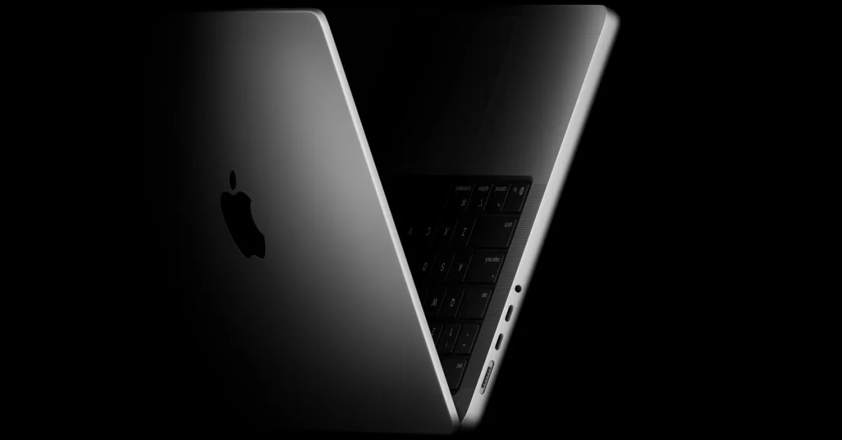 Apple-MacBook-Pro-14-in-hero-251015_big.jpg.medium_2x.jpg