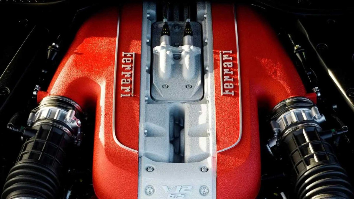 ferrari-benzin.jpg