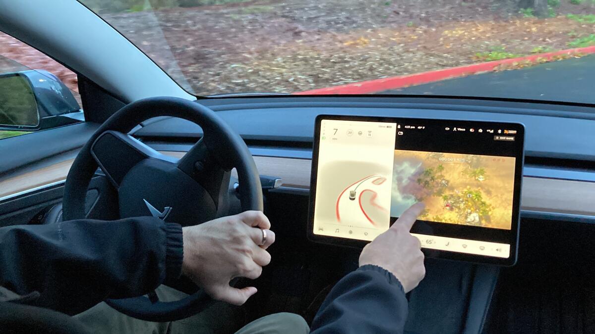 tesla-carplay-1.jpg