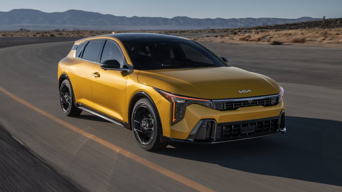 kia_k4_wagon__cropped.jpg