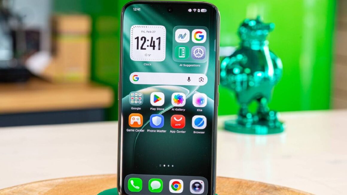 TECNO CAMON 50 Ultra 5G 1