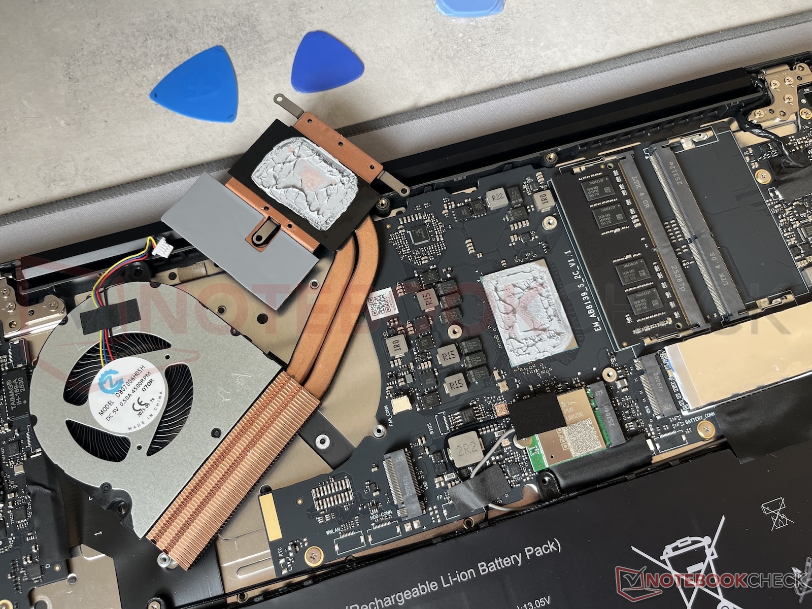 chuwi_corebook_plus_7430U_teardown.jpg
