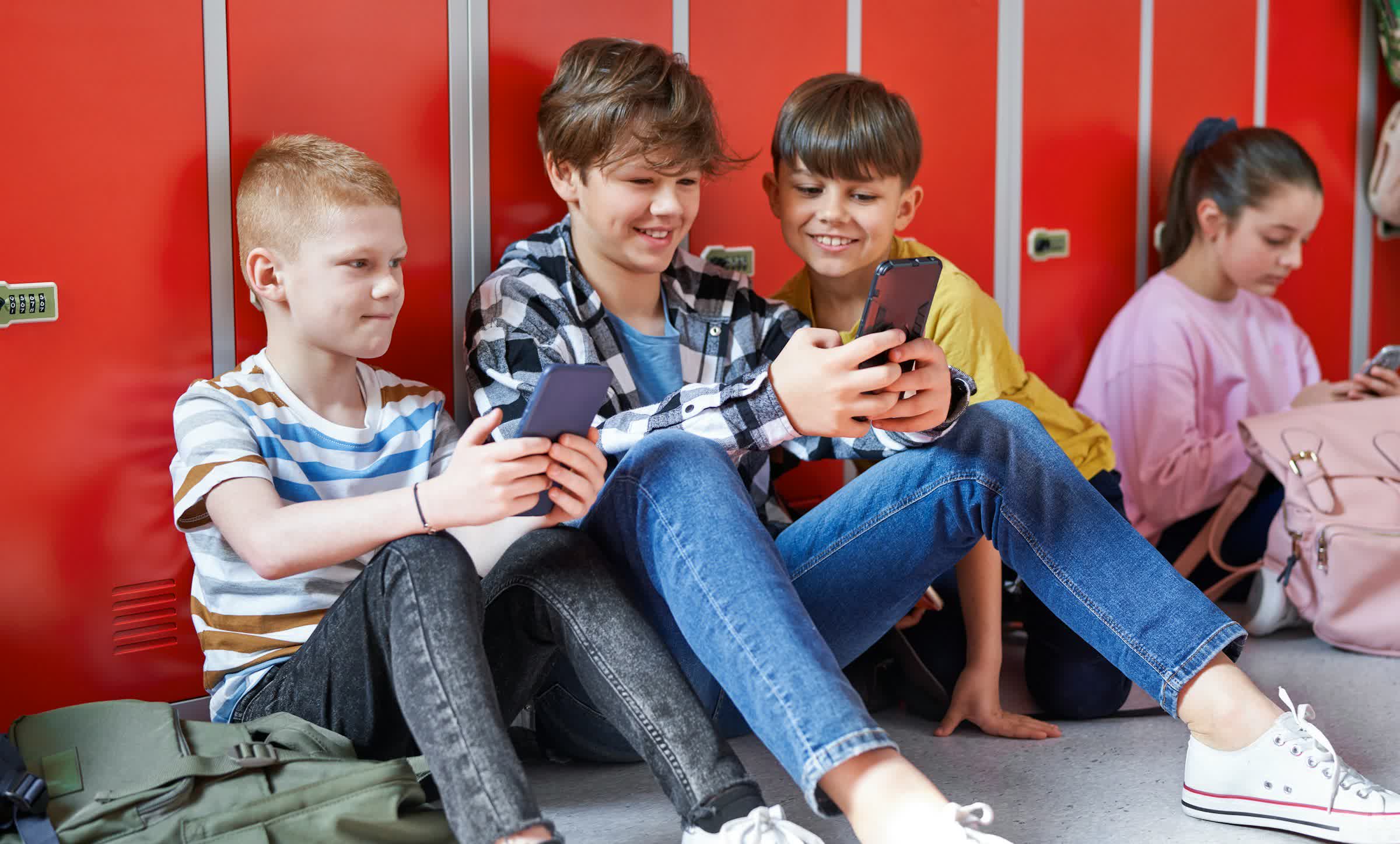 social-media-children.jpg